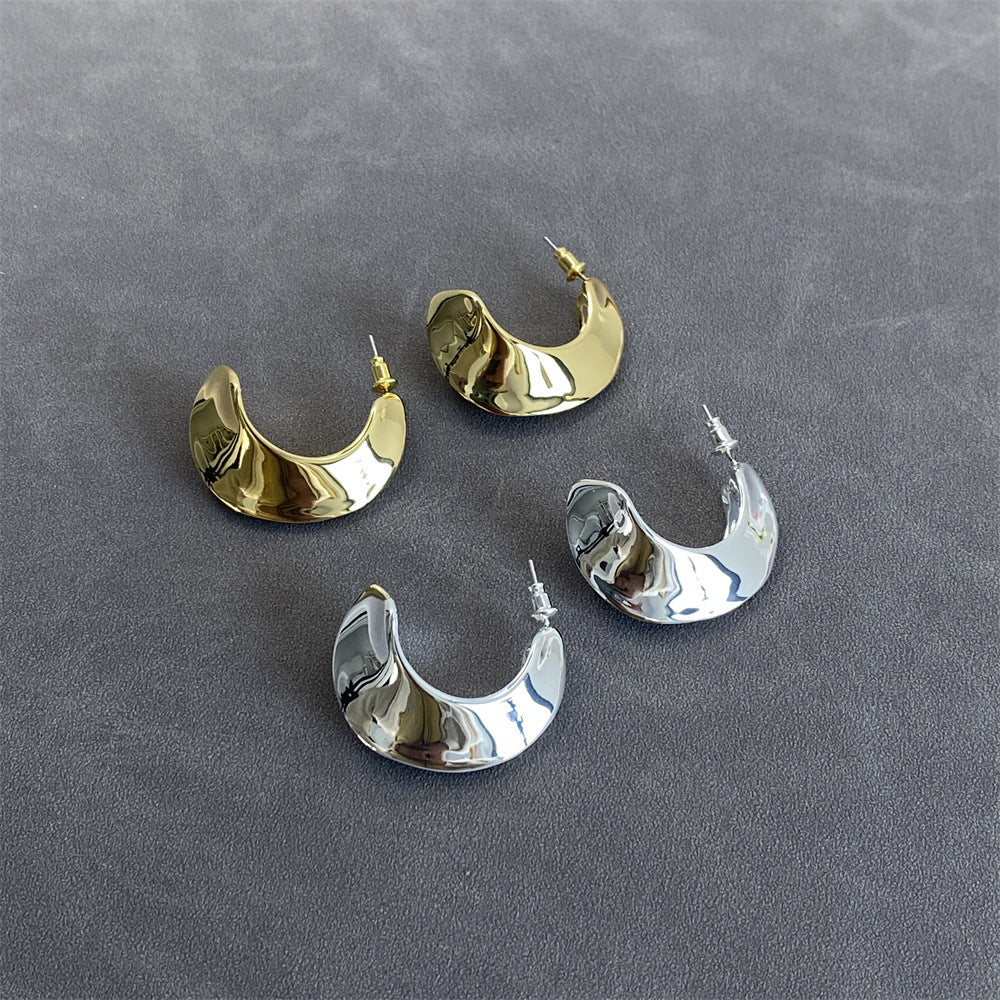 Modernism Flat Curled Earrings Gold