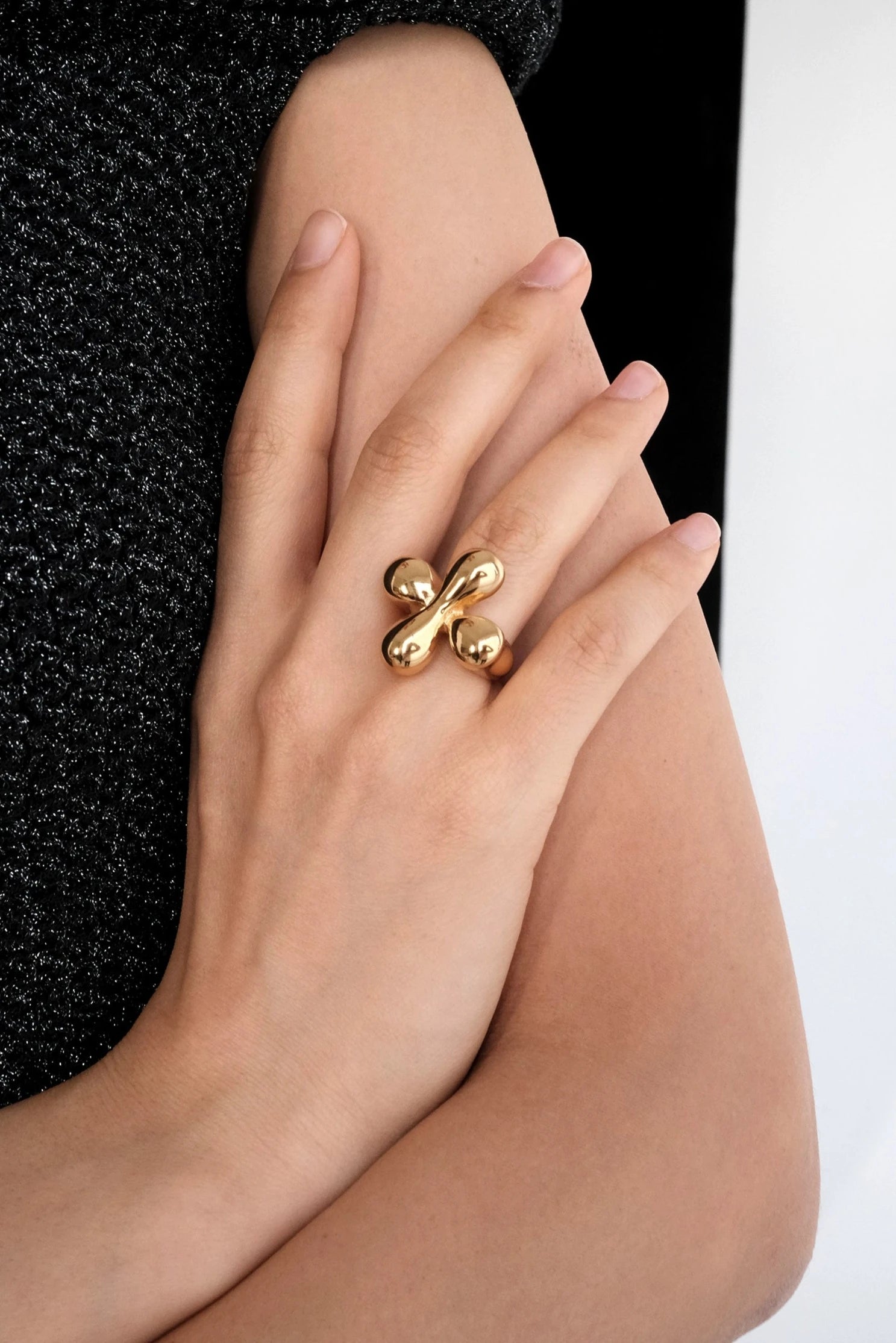 Puffed Clover Ring Gold