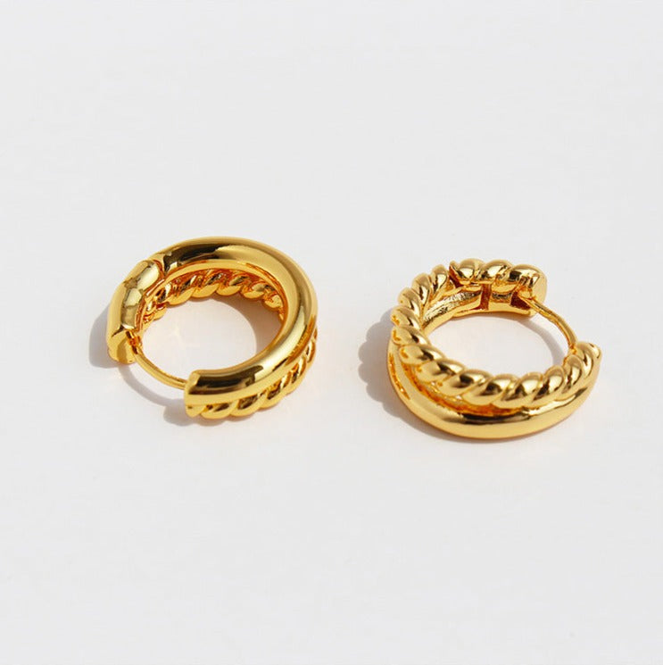 Duo Twisted & Sleek Hoop Earrings Gold & Silver